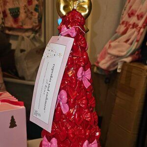SOLD OUT Cupcakes and Cashmere bow tree